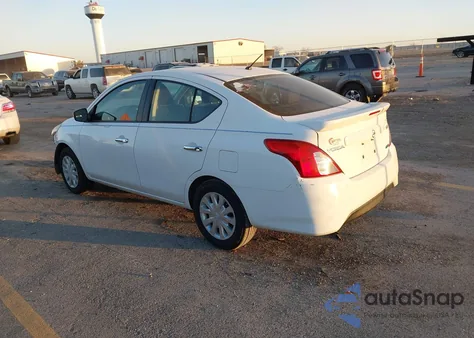 2016 Nissan Versa 1.6 S/1.6 S+/1.6 Sl/1.6 Sv z USA, uszkodzony, nr VIN 3N1CN7AP8GL852910